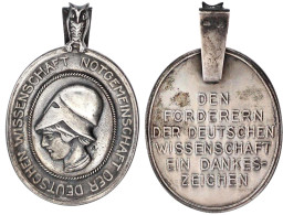 Silbermedaille Von A. Lörcher O.J. Dankeszeichen Für Förderer Der Notgemeinschaft Der Deutschen Wissenschaft. Behelmter  - Sonstige & Ohne Zuordnung