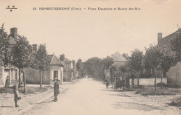 18 - HENRICHEMONT - Place Dauphine Et Route Des Aix - Henrichemont