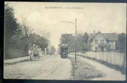 Cpa Du 33 Gradignan -- Route De Bordeaux   STEP146 - Gradignan