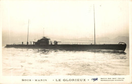 SOUS MARIN LE GLORIEUX - Unterseeboote