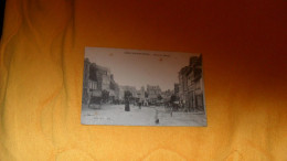 CARTE POSTALE ANCIENNE NON CIRCULEE DATE ?../ CRECY EN PONTHIEU.- PLACE DU MARCHE.. - Crecy En Ponthieu