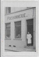 3548 - MOUSCRON   Poissonnerie   ( Photo Carte ) - Mouscron - Möskrön