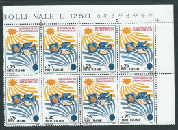 Italia 1967; Giornata Del Francobollo; Blocco D' Angolo Di 8 Valori = 2 Quartine - Blocks & Sheetlets