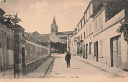 Jouy Le Moutier * Une Rue Du Village - Jouy Le Moutier