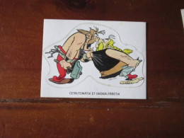 ASTERIX AUTOCOLLANT CETAUTOMATIX ET ORDRALPHABETIX LA VACHE QUI RIT - Asterix