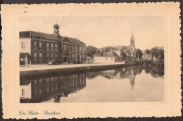 Den Helder - Raadhuis Met Oldtimers 1938 - Den Helder