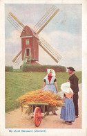 PAYS-BAS - Op Zuid Beveland (Zeeland) - Une Femme - Un Homme - Une Petite Fille - Moulin - Carte Postale Ancienne - Autres & Non Classés