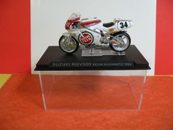 MOTO 1/24 > Suzuki RGV 500 Kevin Schwantz 1993 (sous Vitrine) - Motorräder