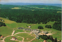 FRANCE - Lamoura - Village Vacances - La Combe Du Lac - Vue Aérienne - Carte Postale - Otros & Sin Clasificación