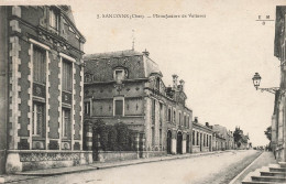 FRANCE - Sancoins (cher) - Manufacture De Voitures - Vue Panoramique - Plusieurs Maisons - Carte Postale Ancienne - Sancoins