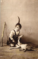 * T3 Child Hunter, Knife, Rabbit (fa) - Non Classés