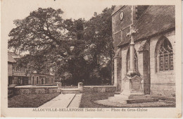 Dav:  Seine  Maritime : ALLOUVILLE  BELLEFOSSE : Place  Du  Gros  Chêne - Allouville-Bellefosse