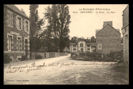 22 - GOUAREC- LA POSTE - LA GARE - Gouarec