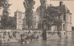 LESIGNY . - Le Château, Façade Ouest - Lesigny