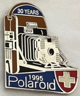 APPAREIL PHOTO - PHOTOGRAPHIE - 30 YEARS - 1995 POLAROID - SUISSE - SCHWEIZ - SWITZERLAND - SOUFFLET - PHOTOS -     (20) - Photography