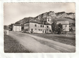 CPM. 15 X 10,5  -  THOLLON  -  Le  Quartier  De  L'Eglise  Et  Les  Mémises - Thollon