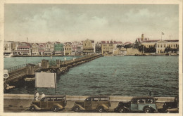Curacao, D.W.I., WILLEMSTAD, Pontoon Bridge, Cars (1930s) Postcard - Curaçao