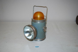 C211 Ancienne Petite Lampe De Secours - VIDOR - Chemin De Fer - Spoorweg