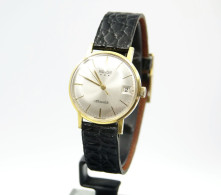 Watches : PONTIAC * * * MEMODATE HAND WIND - 1960-70's  - Original - Swiss Made - Running - Excelent Condition - Montres Modernes