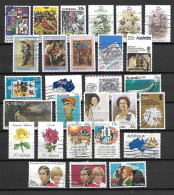 AUSTRALIE   -  1980 / 82.    L O T   28 Oblitérés - Used Stamps