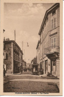 PIERRE BENITE - Le Centre - Camion Et Voiture Anciens - Pierre Benite