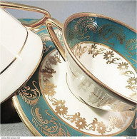 # TASSES A CAFE EN PORCELAINE DE LIMOGES CHANFRIASSE - Vaisselle - Tasas