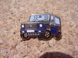 Pin's Mercedes-Benz Classe G - Voiture - 4x4 - Tout Terrain - Luxe - Allemagne - Mercedes