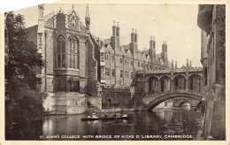 ROYAUME-UNI - St John's College With Bridge Of Sichs Library Cambridge - Bateau - Pont - Carte Postale Ancienne - Cambridge