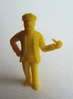 FIGURINE PUBLICITAIRE STENVAL TINTIN 14 Monochrome Jaune - Pas Dunkin - Hergé HADDOCK (2) - Kuifje