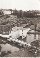 EN AVION AU-DESSUS DE ... CHARROUX (86) Le Château De Rochemeau , Le Pont Et Le Moulin (Ed : LAPIE)  CPSM  GF - Charroux