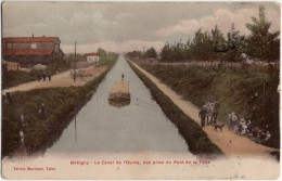 93. BOBIGNY. Le Canal De L'Ourcq, Vue Prise Du Pont De La Folie - Bobigny