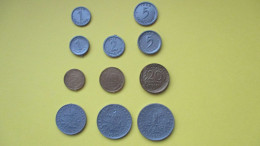 Lot De 11 Pièces De Monnaie Factices Plastique, Francs Et Centimes, Différentes - Specimen