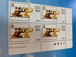 Hong Kong Stamp MNH Wheelchair Corner Block Rare Traffic Light Wheelchair Table Tennis - Brieven En Documenten