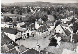 4V3Y   46 Bretenoux En Avion Au Dessus De La Bastide Médievale - Bretenoux