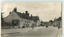 34760 - PONTIGNY - CPSM - LA PLACE - Pontigny