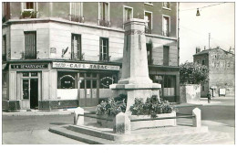 93 .n°39731. Pré St Gervais. Monument Aux Morts.cpsm 14 X 9 Cm . - Le Pre Saint Gervais