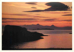 Angleterre - Isle Of Skye - Sunset Over Duntulm Bay - Coucher De Soleil - Iles De La Manche - England - Royaume Uni - UK - Autres & Non Classés
