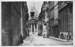 Paris * 9ème * La Rue Laffitte Et église Notre Dame De Lorette * Basilique Du Sacré Coeur - Paris (09)