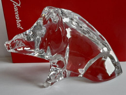 BACCARAT Sculpture En Cristal D'un Sanglier Assis - Parfait état - Cristal - Glass & Crystal
