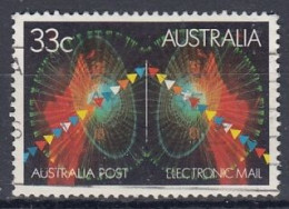 AUSTRALIA 945,used,falc Hinged - Used Stamps