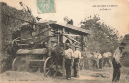 Agriculture * La Vie Aux Champs * Une Batterie * Batteuse Machine Agricole - Tractors