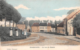 GOUSSAINVILLE (Val-d'Oise) - La Rue Du Bassin - Couleurs - Voyagé 1907 (2 Scans) Auguste Chevalier à Neuilly-en-Thelle - Goussainville