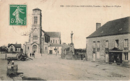 Les Lucs Sur Boulogne * La Place De L'église Du Village * Commerce Magasin * Villageois - Les Lucs Sur Boulogne