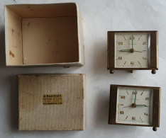 Lot 2 REVEILS CHAMBORD REVEIL POUR PIECES OU A RESTAURER En L'état - Alarm Clocks