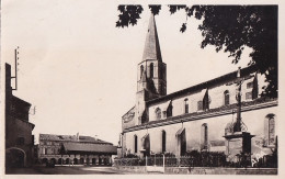 R24-82) SAINT  NICOLAS  DE LA  GRAVE - TARN ET GARONNE - L '  EGLISE  ET  LA  HALLE  -  ( 2 SCANS ) - Saint Nicolas De La Grave