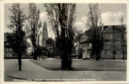 Wittenberge, Heinrich-Heine-Platz Mit Blick Auf Das Rathaus - Wittenberge