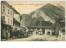 74.FAVERGES.n°7.PLACE GAMBETTA ET LE ROCHER DE VIUZ.HOTEL DES ALPES - Faverges