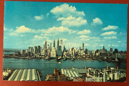LOWER MANHATTAN SKYLINE - NEW YORK CITY - (USA) 1964 (c532) - Manhattan