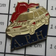 812D Pin's Pins / Beau Et Rare : POLICE / VOITURE BLANCHE APH - Police