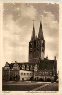 Stendal, Marktplatz Mit Marienkirche - Stendal